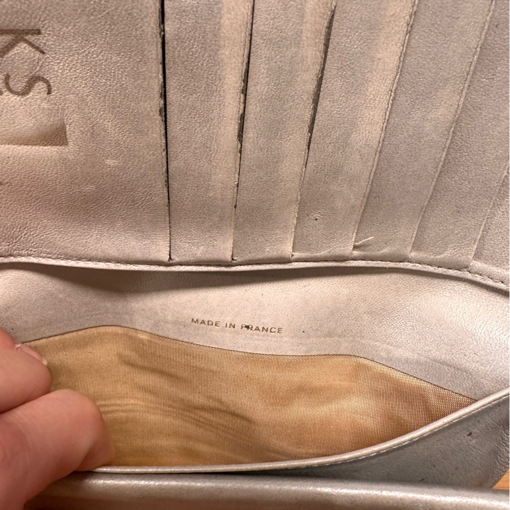 Authentic Chanel Caviar CC wallet in metallic - Picture 10 of 16